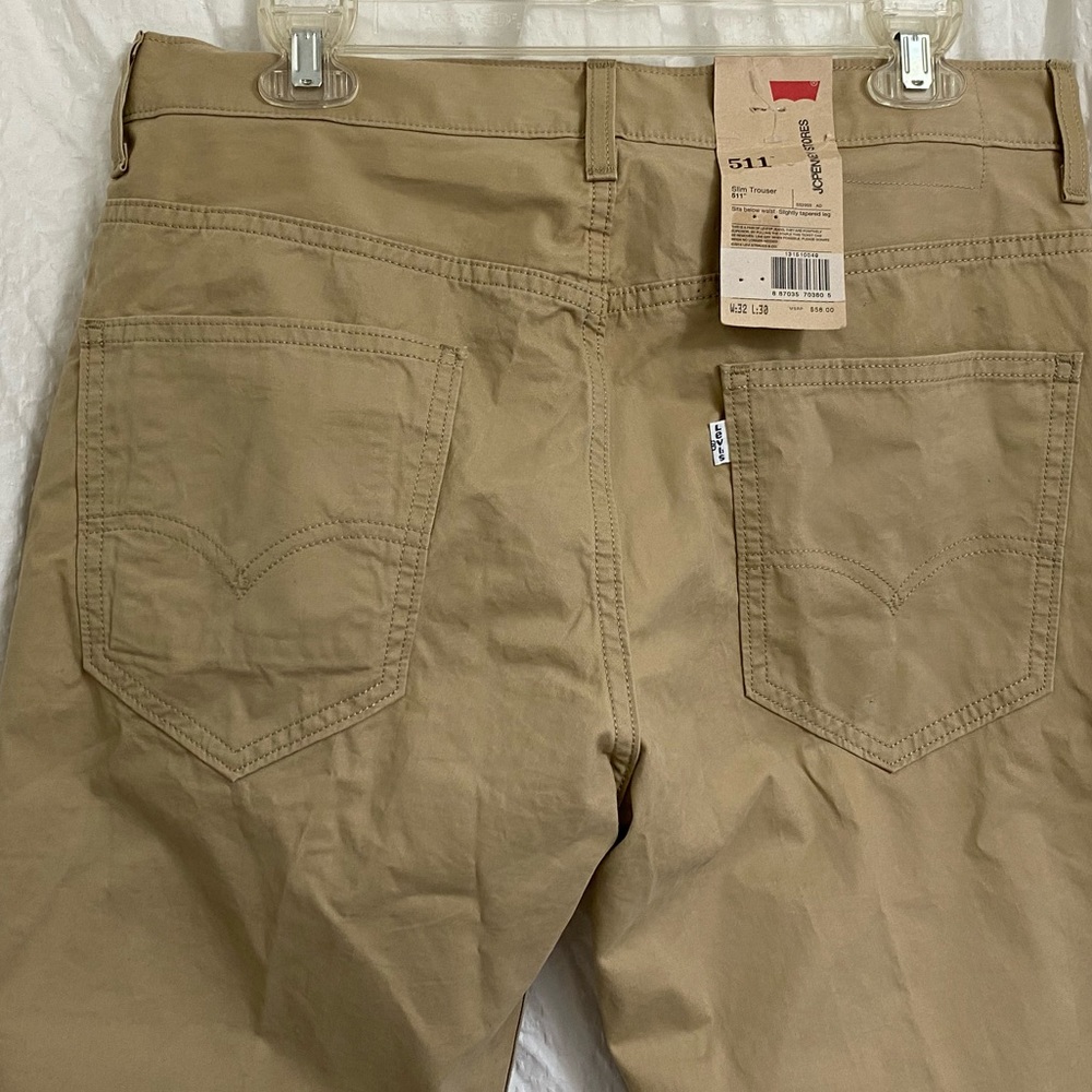 NWT Levi’s Men Khakis